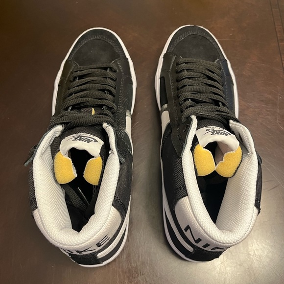 New Nike Zoom Blazer Mid SB Premium Black White Sneaker Shoes Size US 10 - Picture 12 of 13